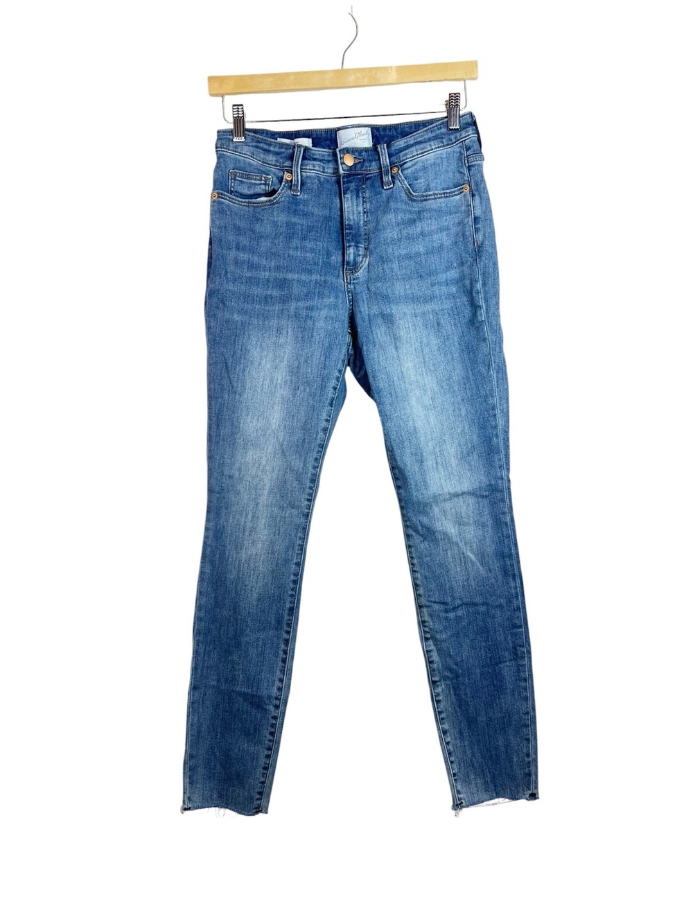 Universal Thread High Rise Skinny Jeans Medium Wash Raw Hem Size 6/28 Classic